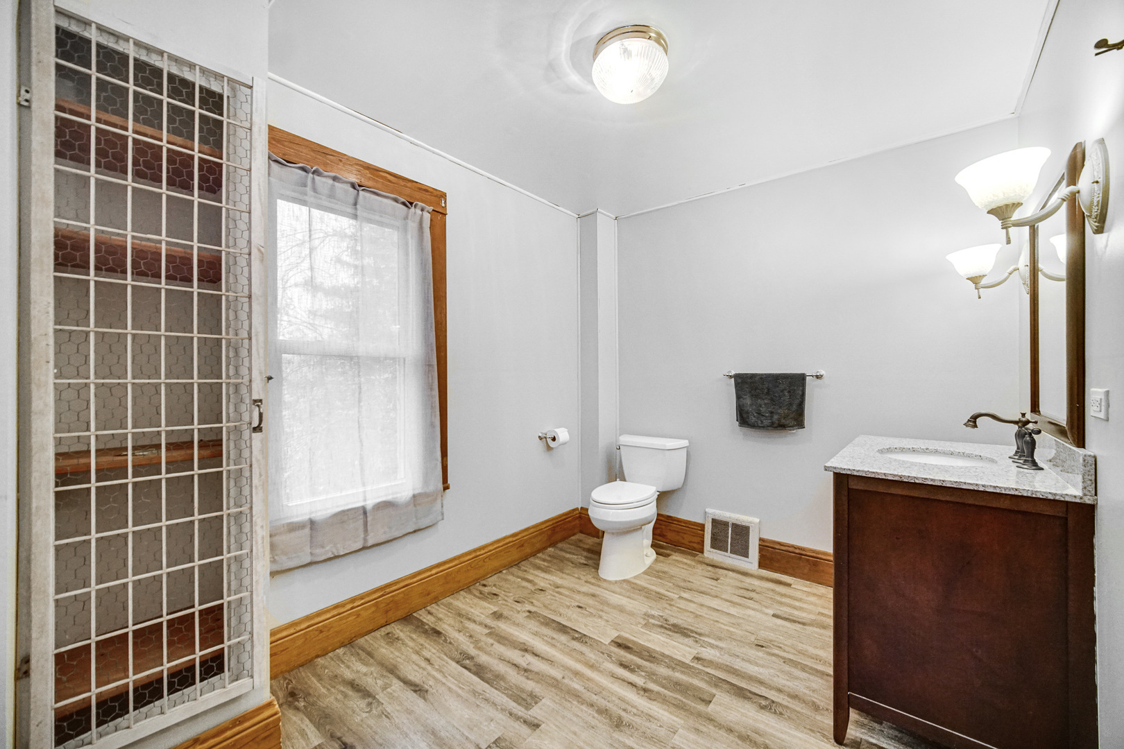 1386 Mill Street Property Photo 14