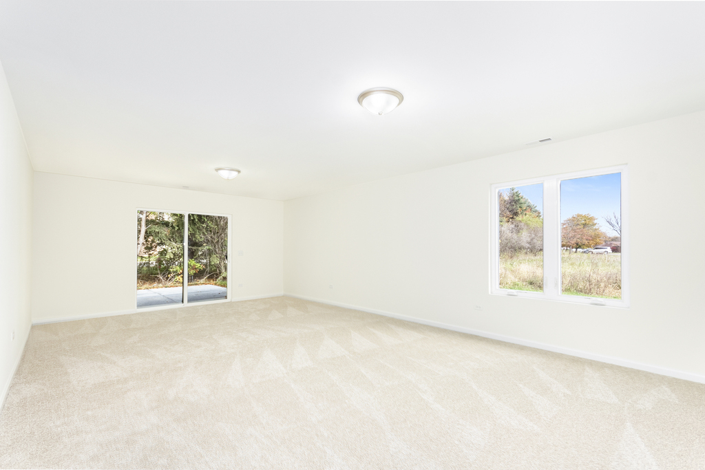 1186 Oak Grove Court Property Photo 6