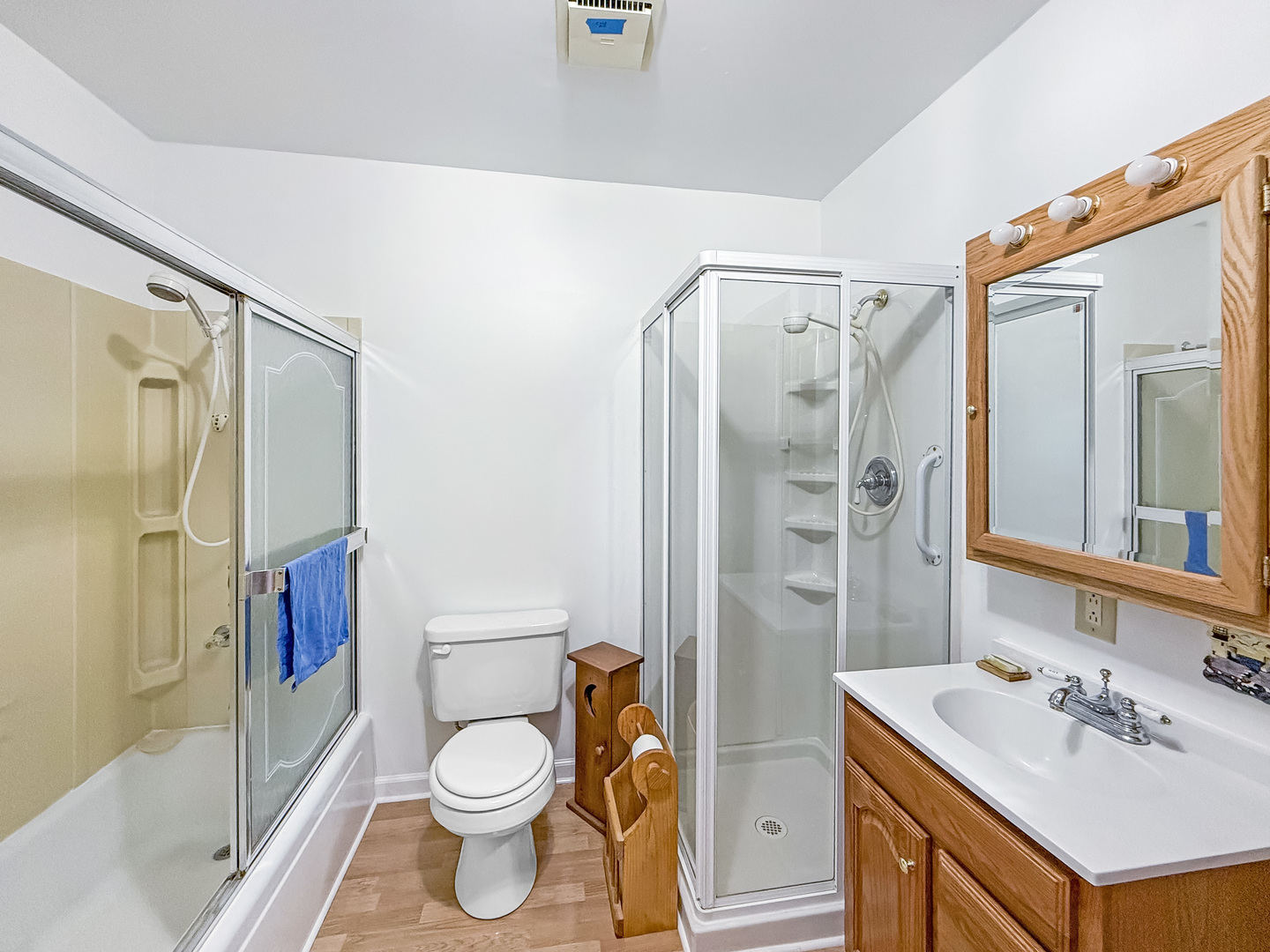 1165 N Henderson Road Property Photo 10