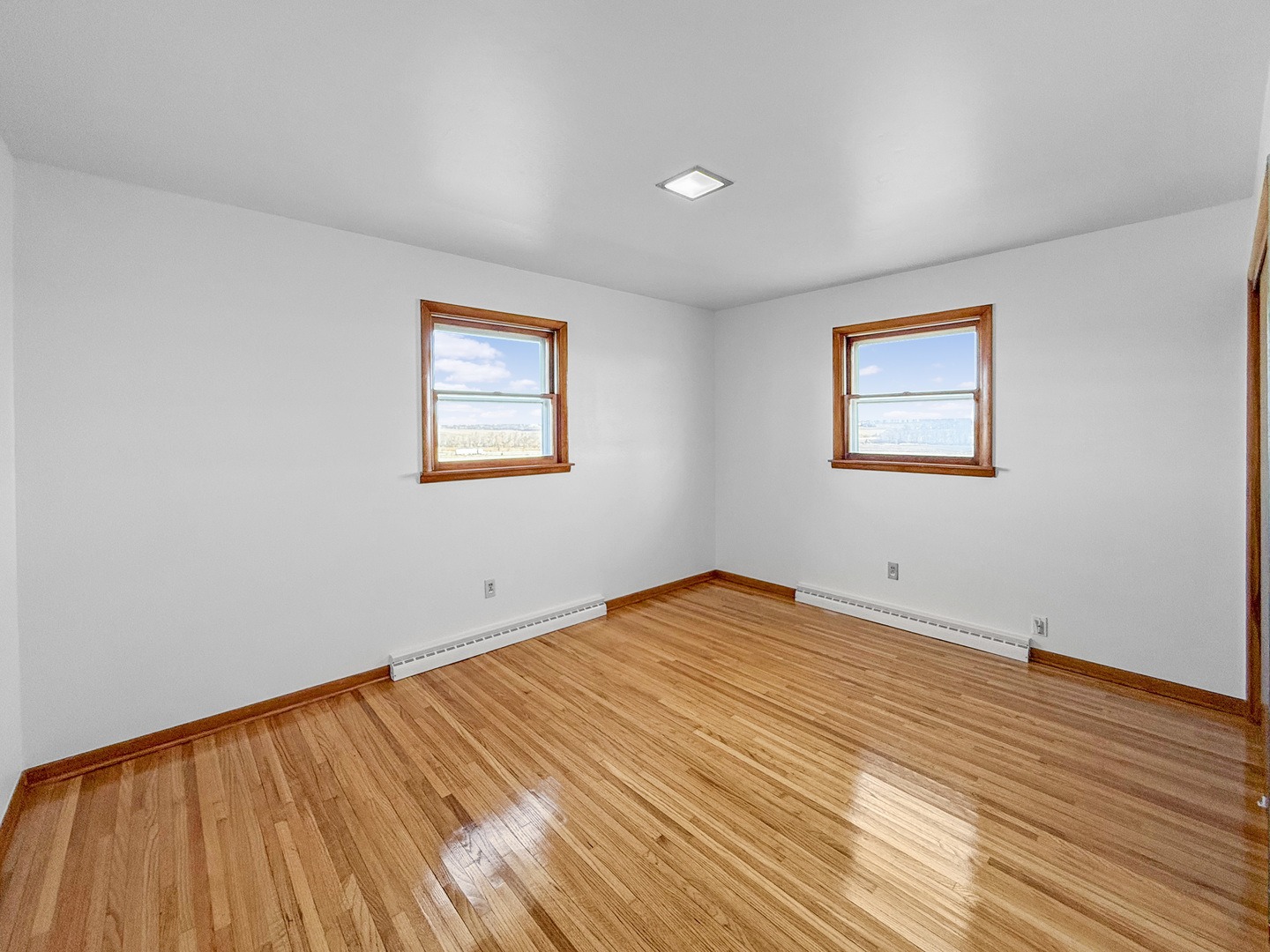 1165 N Henderson Road Property Photo 13
