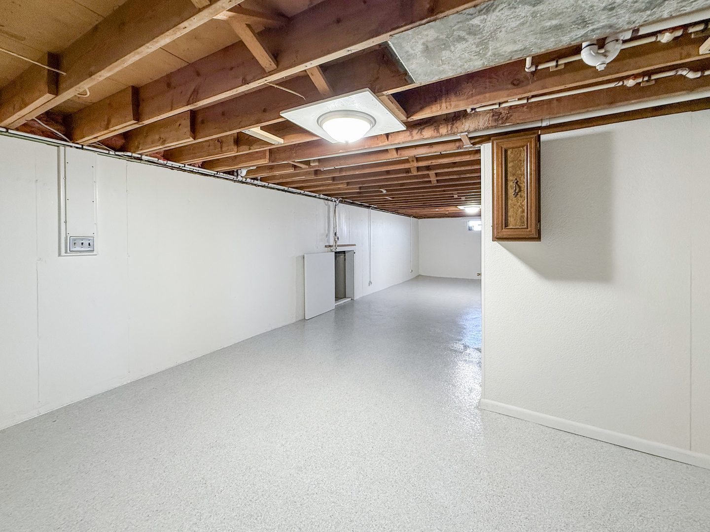 1165 N Henderson Road Property Photo 19