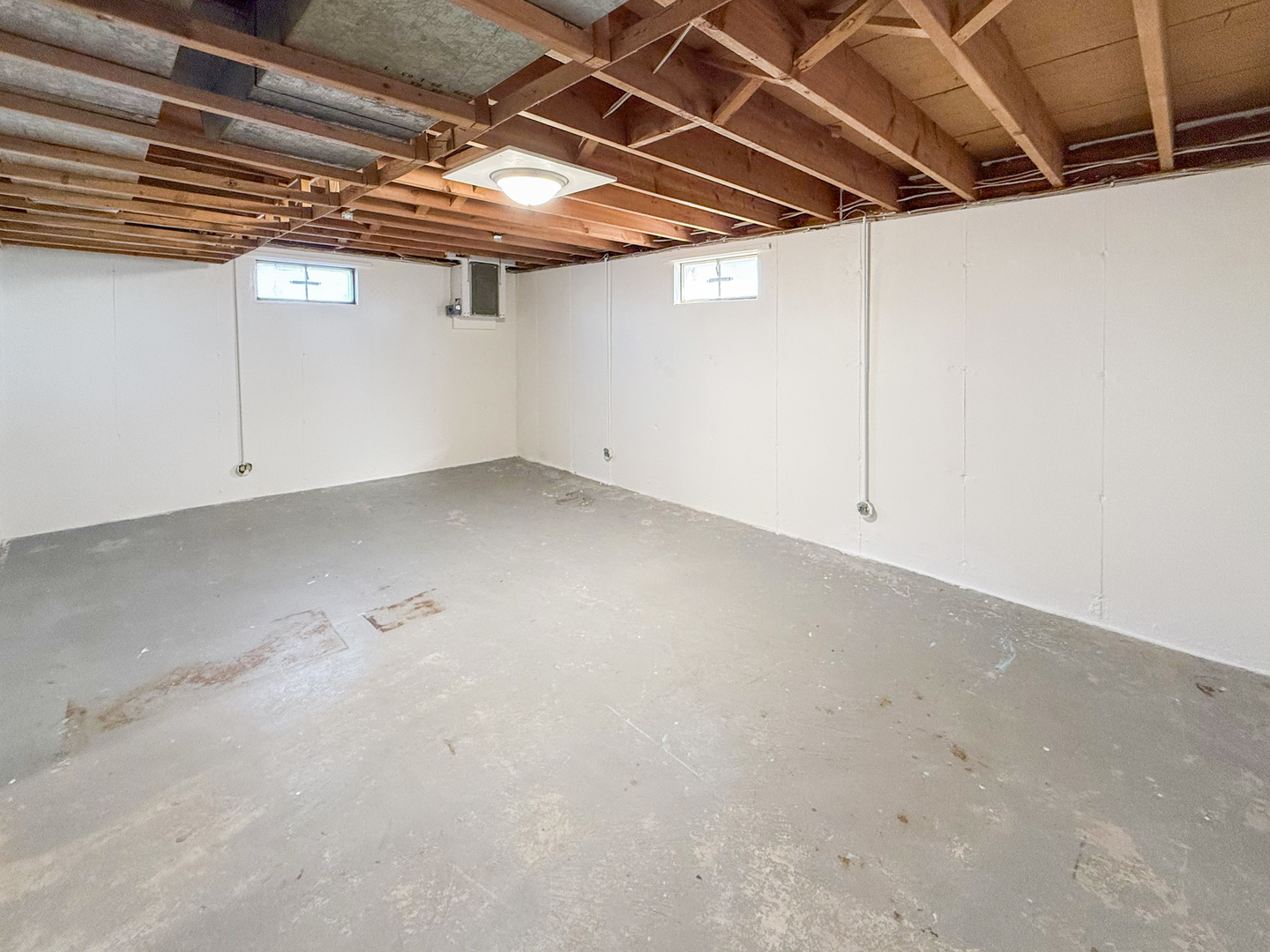 1165 N Henderson Road Property Photo 22