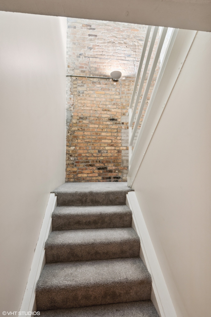 1601 S Michigan Ave Property Photo 10