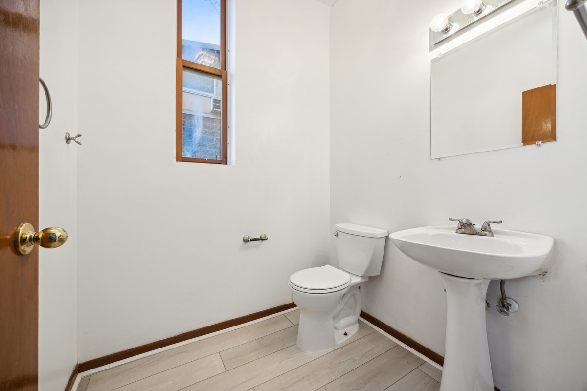4552 S Oakenwald Avenue 1n Property Photo 11