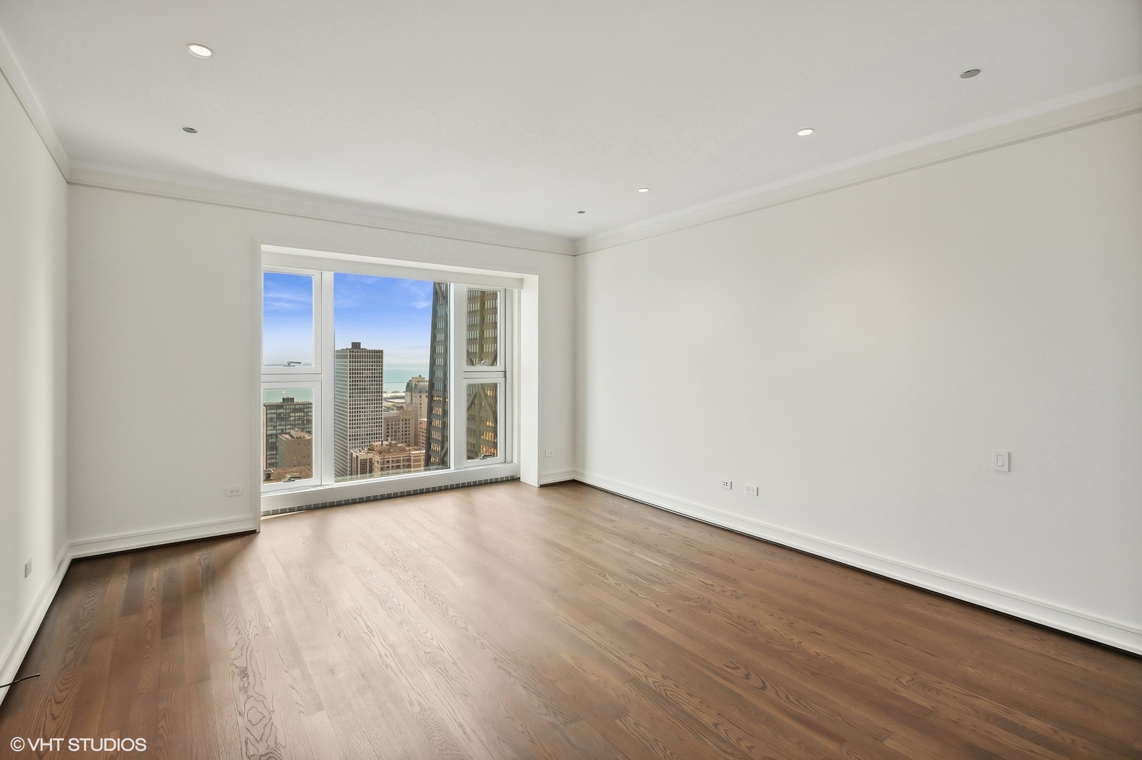 77 E Walton Street 28b Property Photo 17