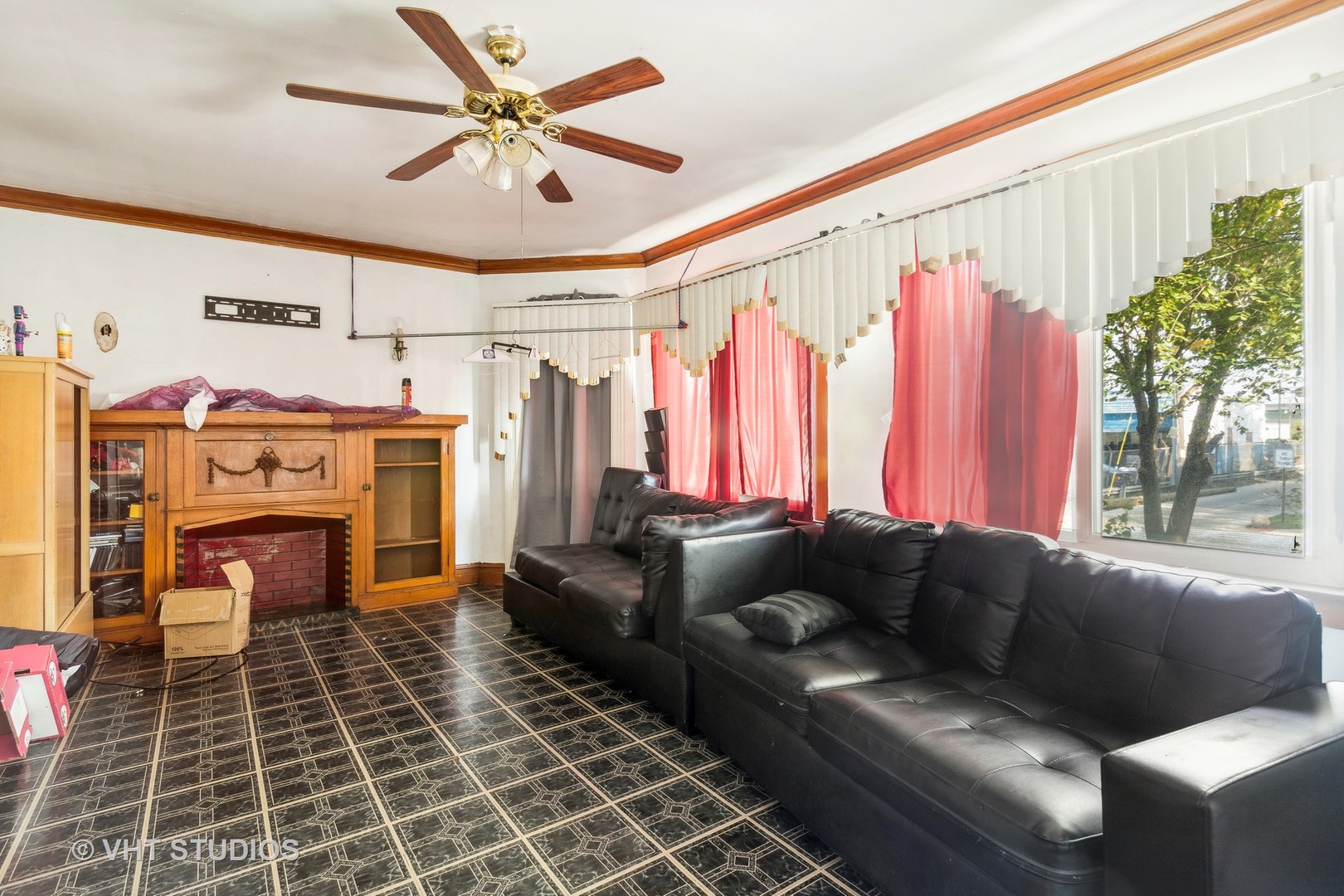 1226 S Central Avenue Property Photo 3