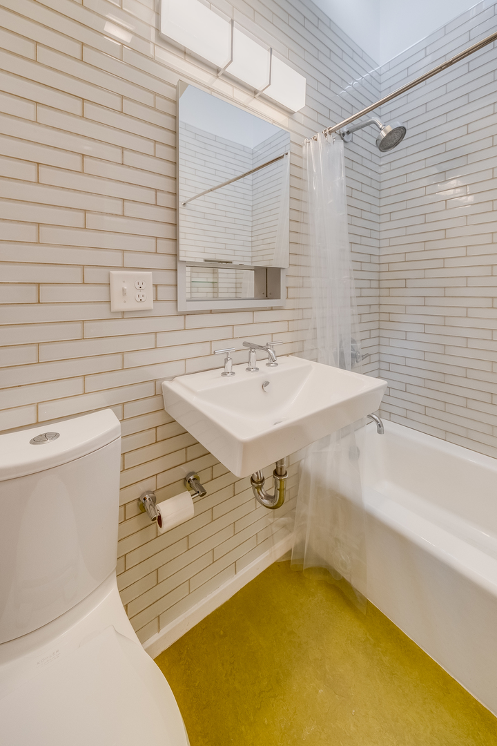 2112 S Race Street Property Photo 14