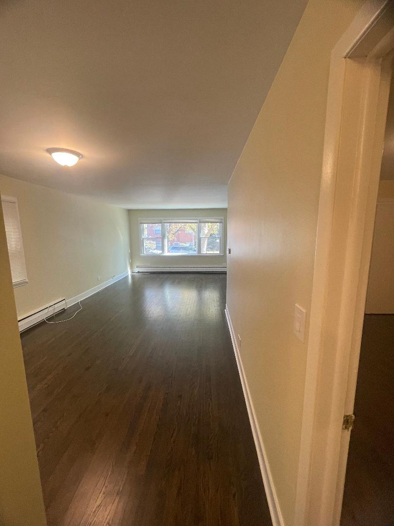 7530 N Damen Avenue 1 Property Photo 2