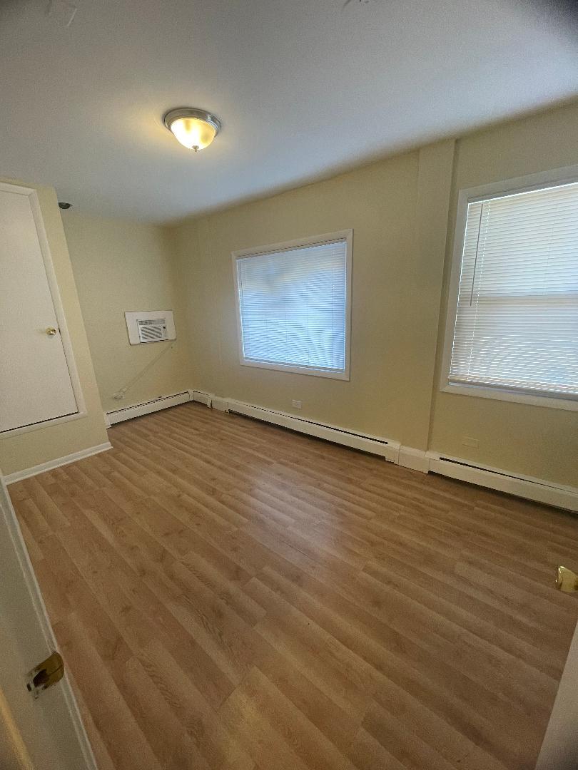 7530 N Damen Avenue 1 Property Photo 8