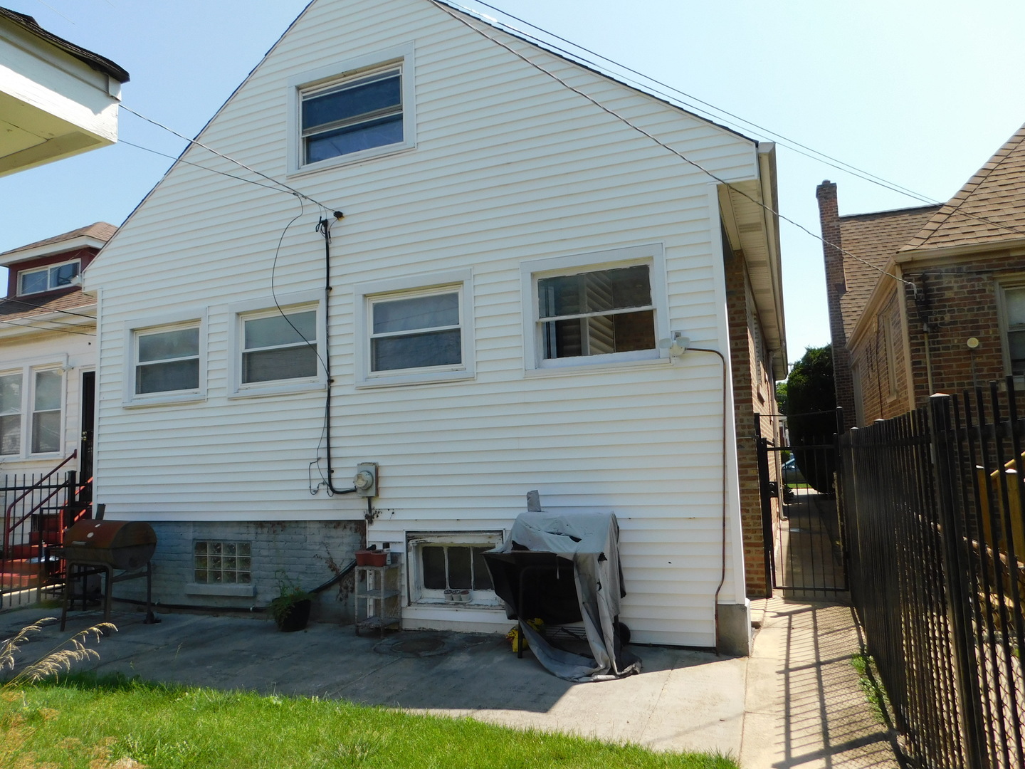 7748 S Wolcott Avenue Property Photo 7