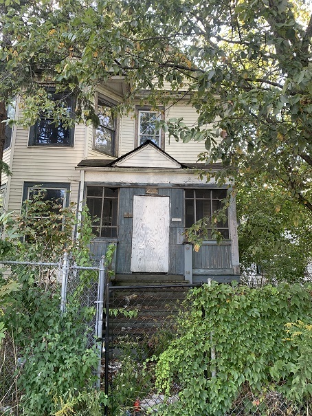 7410 S Langley Avenue Property Photo 1