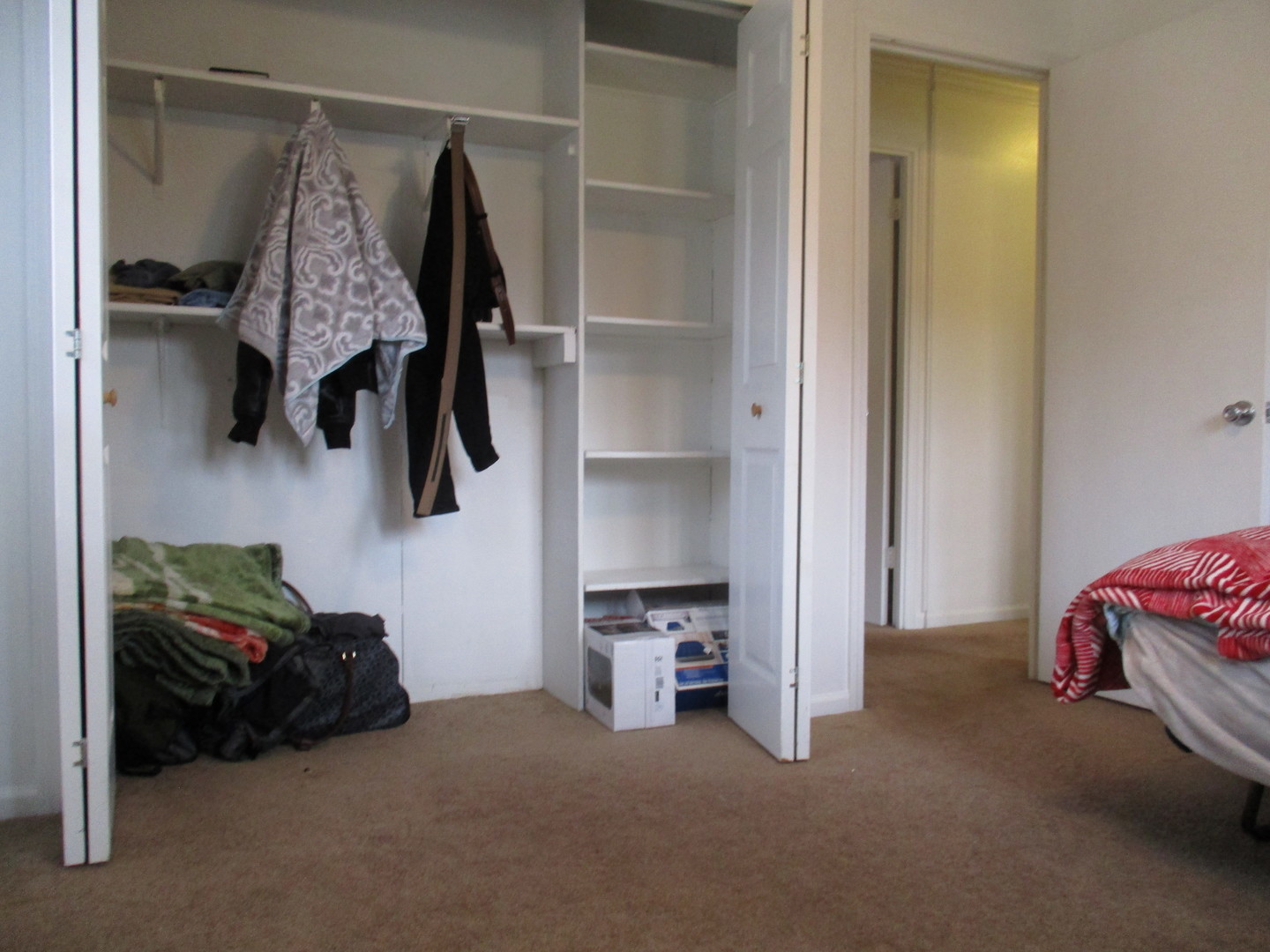 240 Mantua St Property Photo 10