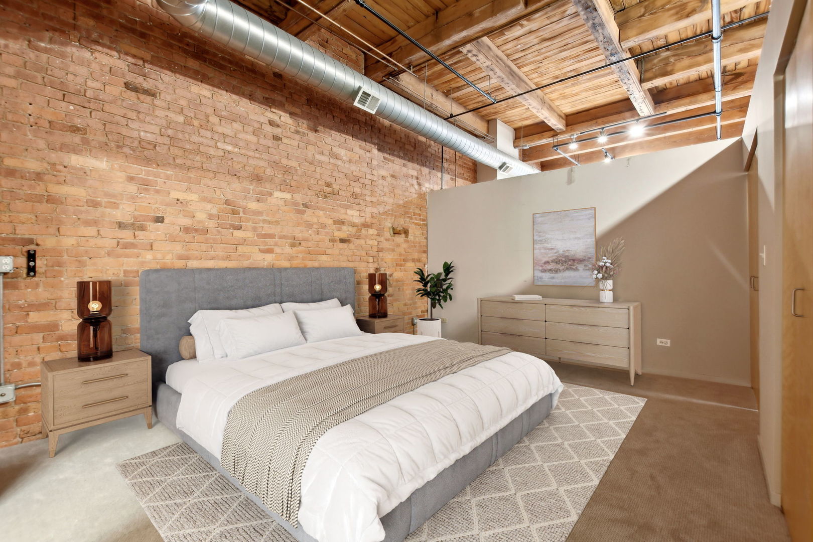 1243 S Wabash Avenue 304 Property Photo 5