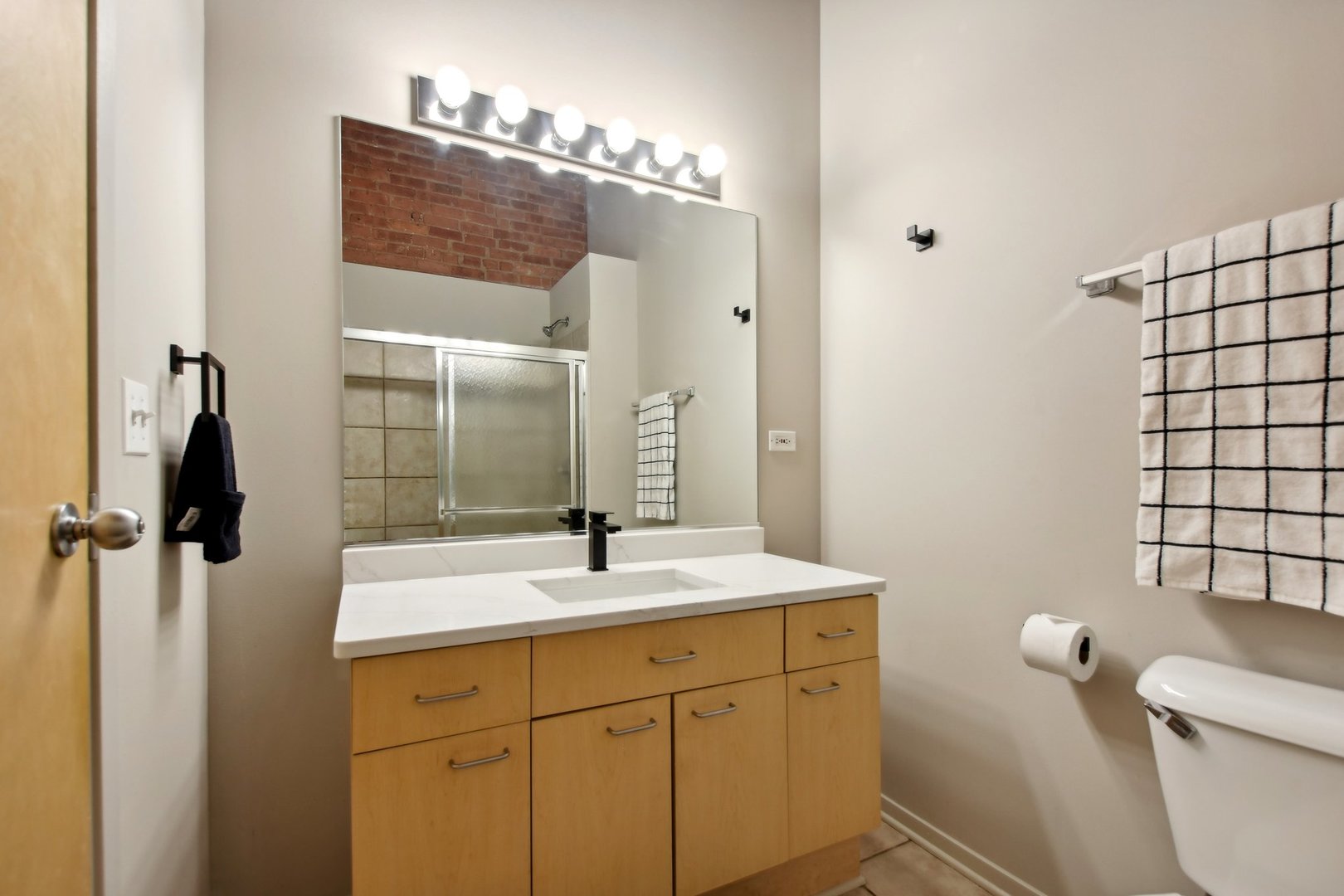 1243 S Wabash Avenue 304 Property Photo 21