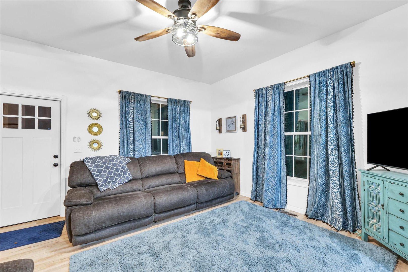 106 S Madison Street Property Photo 7