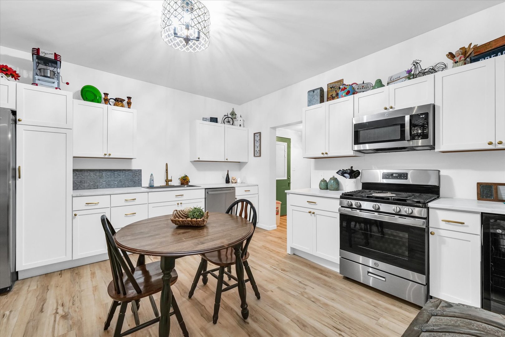 106 S Madison Street Property Photo 11