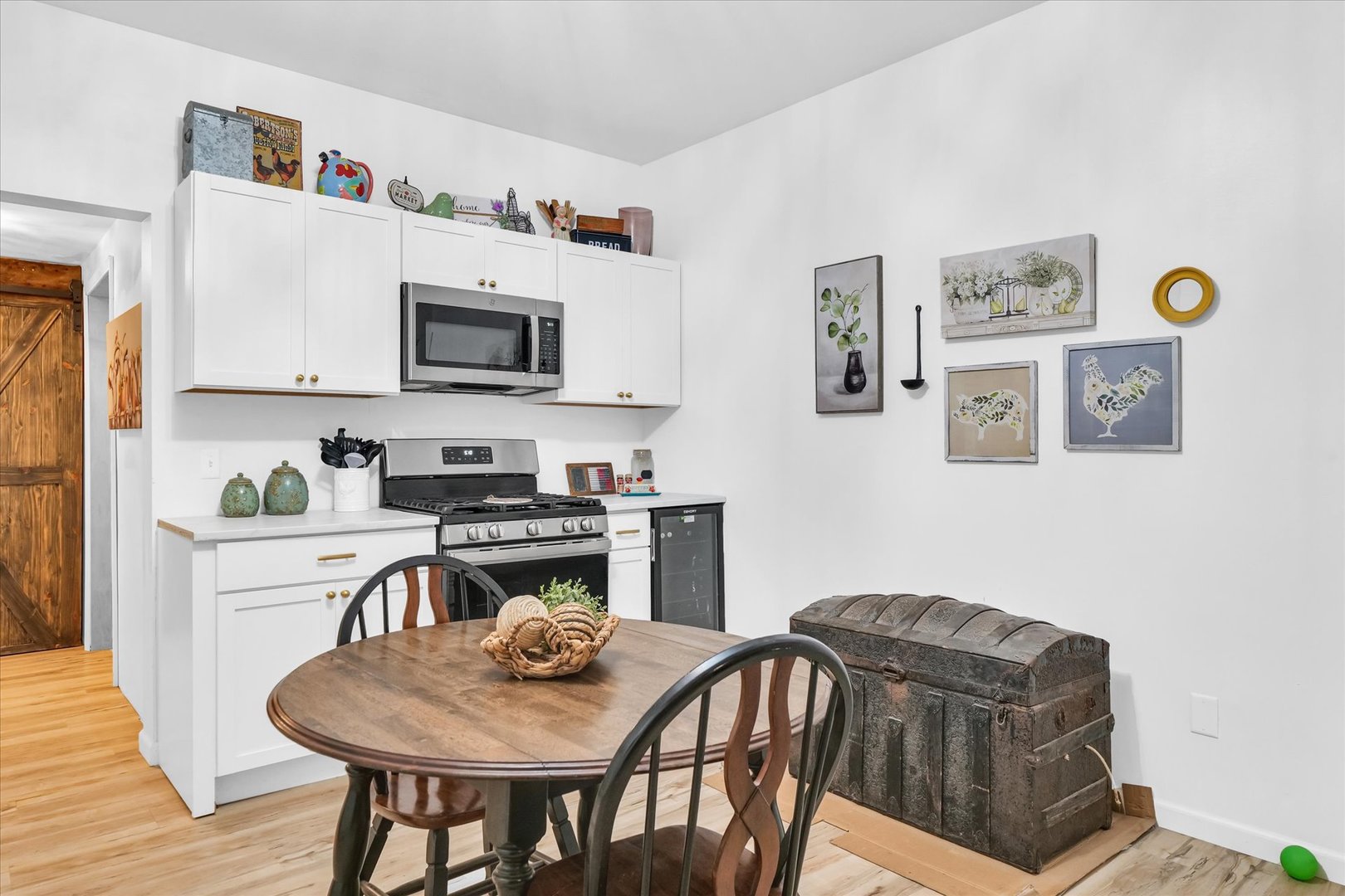 106 S Madison Street Property Photo 16
