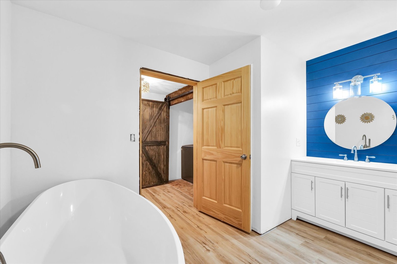106 S Madison Street Property Photo 24
