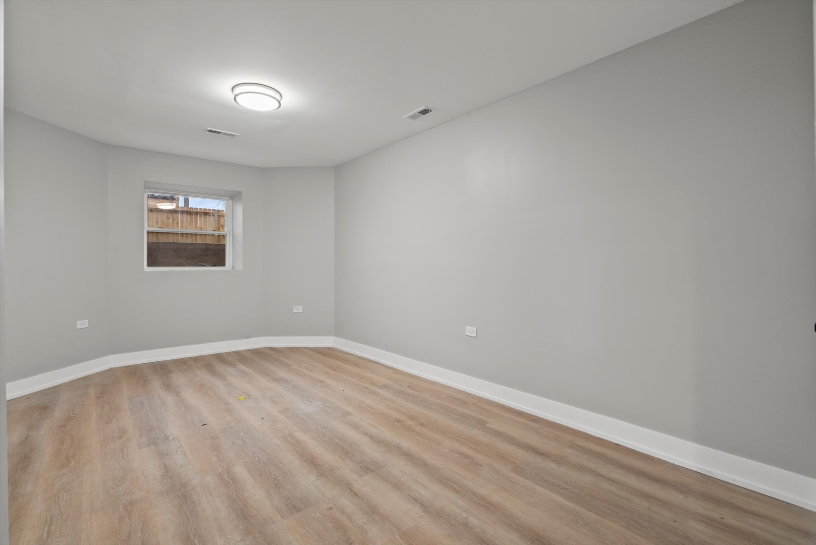 5127 S Indiana Avenue Gf Property Photo 6