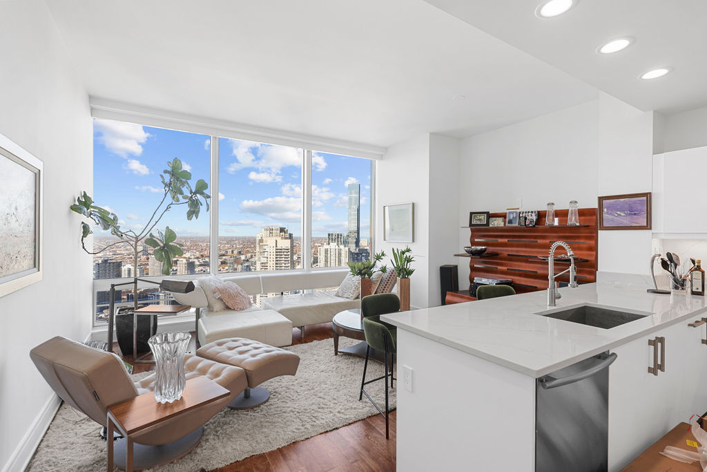 401 N Wabash Avenue 42e Property Photo 4