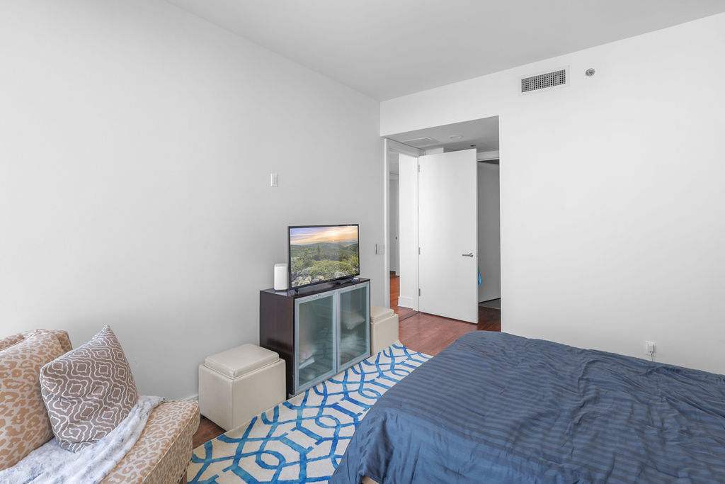 401 N Wabash Avenue 42e Property Photo 19