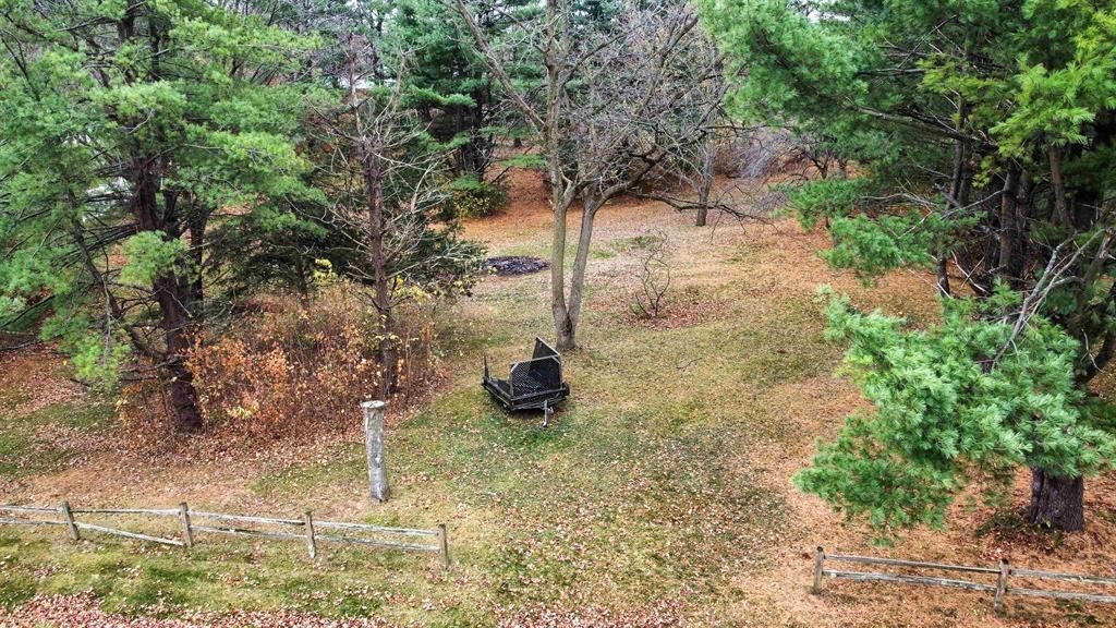 8133 Harvest Hills Drive Property Photo 8