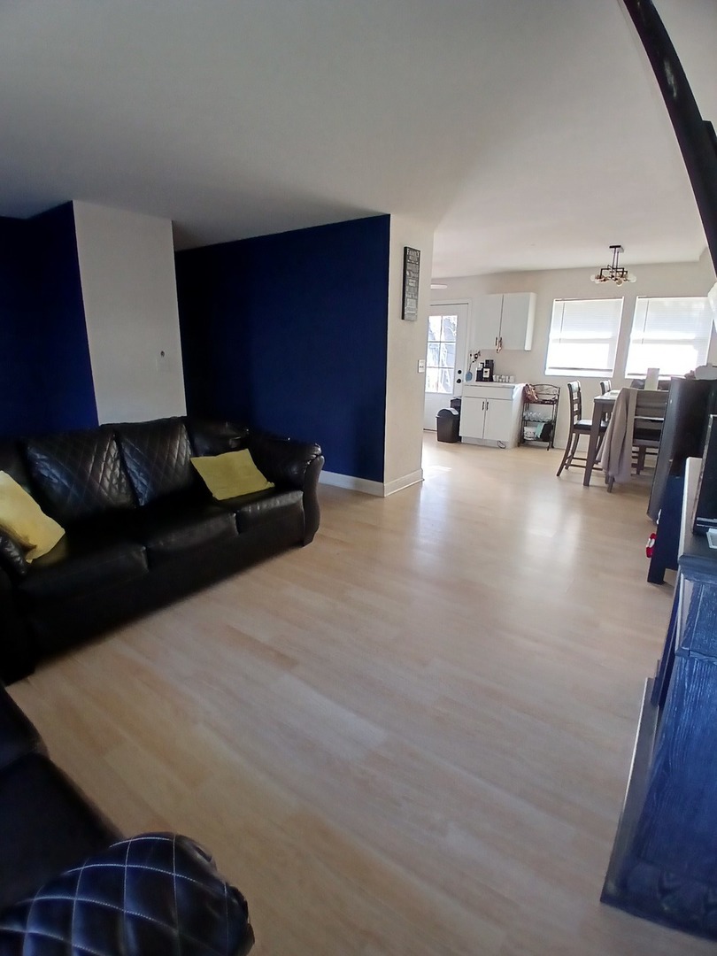2121 Carmel Boulevard Property Photo 4