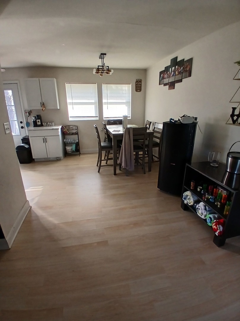 2121 Carmel Boulevard Property Photo 10