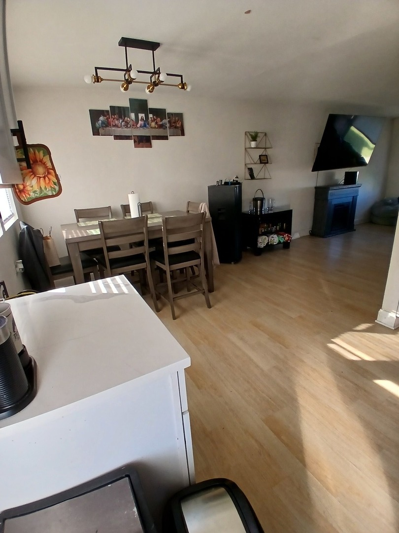 2121 Carmel Boulevard Property Photo 11