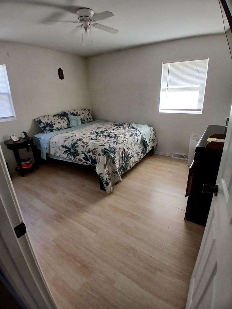 2121 Carmel Boulevard Property Photo 15