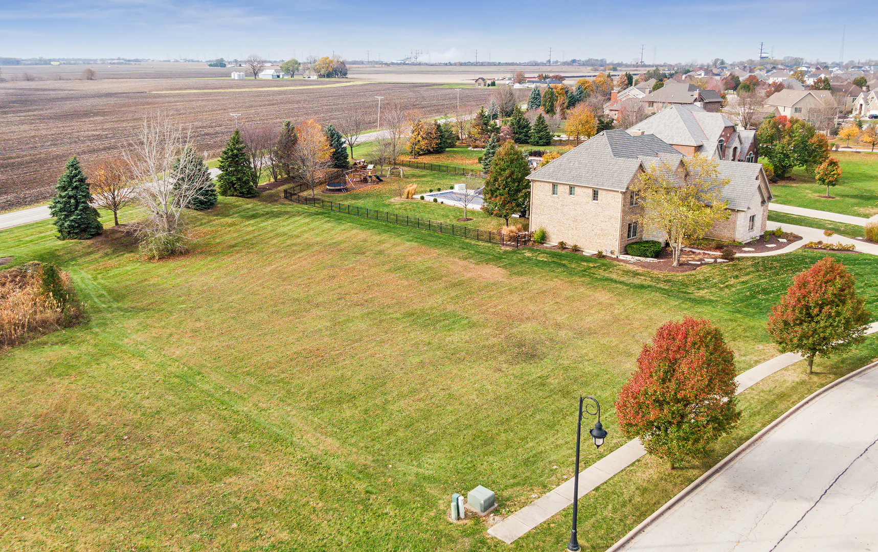 21438 Woodland Way Property Photo 1