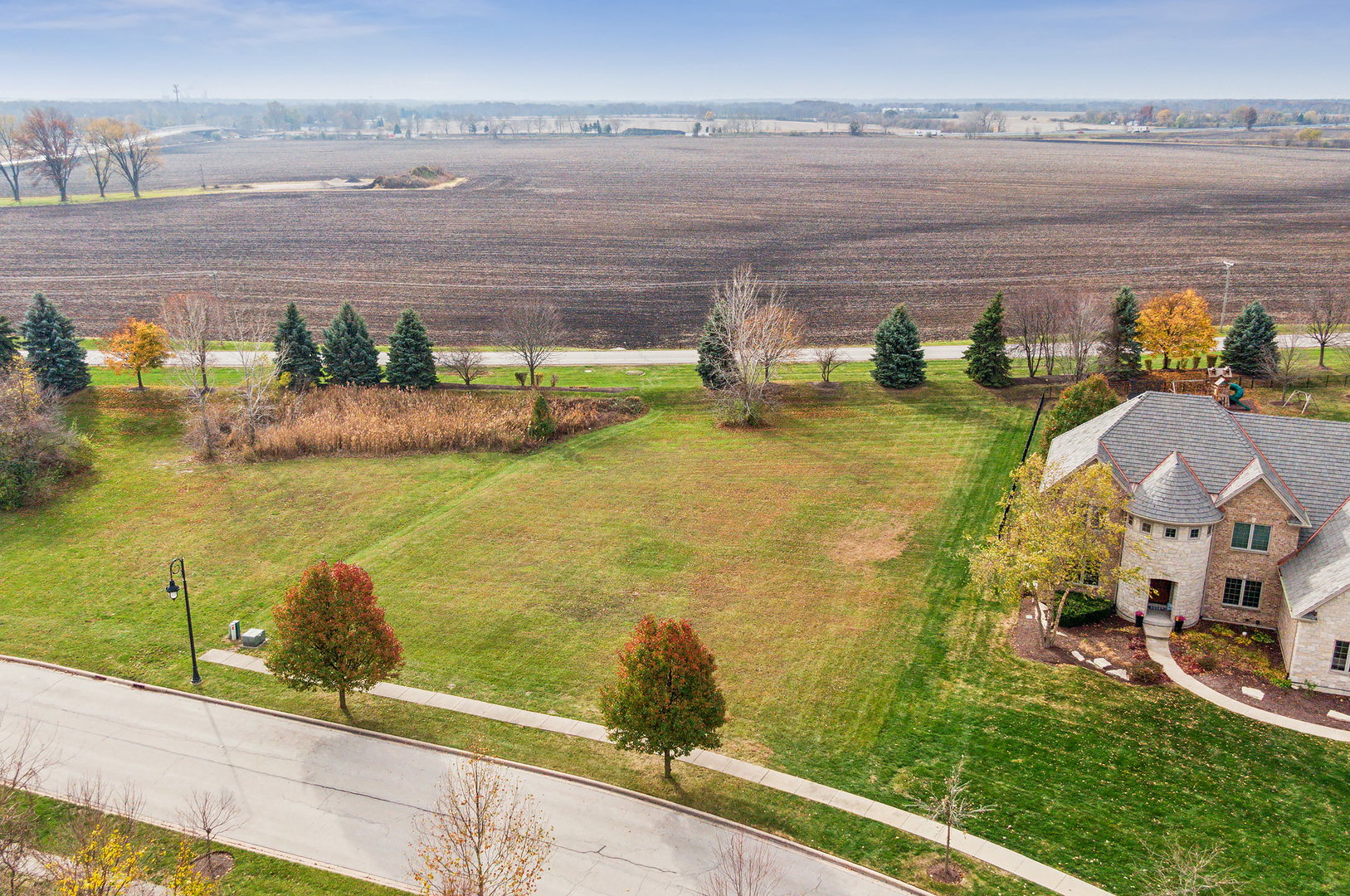 21438 Woodland Way Property Photo 4