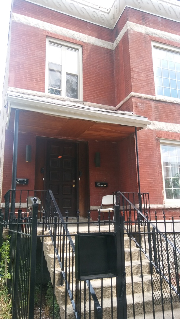 3816 W Flournoy Street 2 Property Photo 1