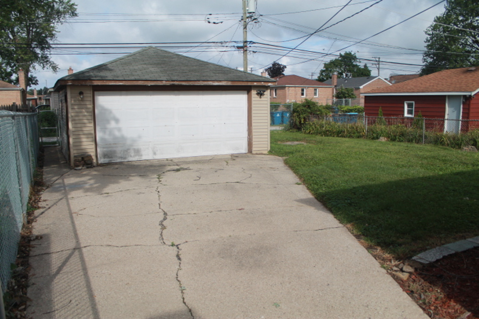 12722 S Laflin Street Property Photo 3