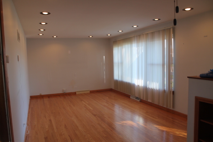 12722 S Laflin Street Property Photo 5