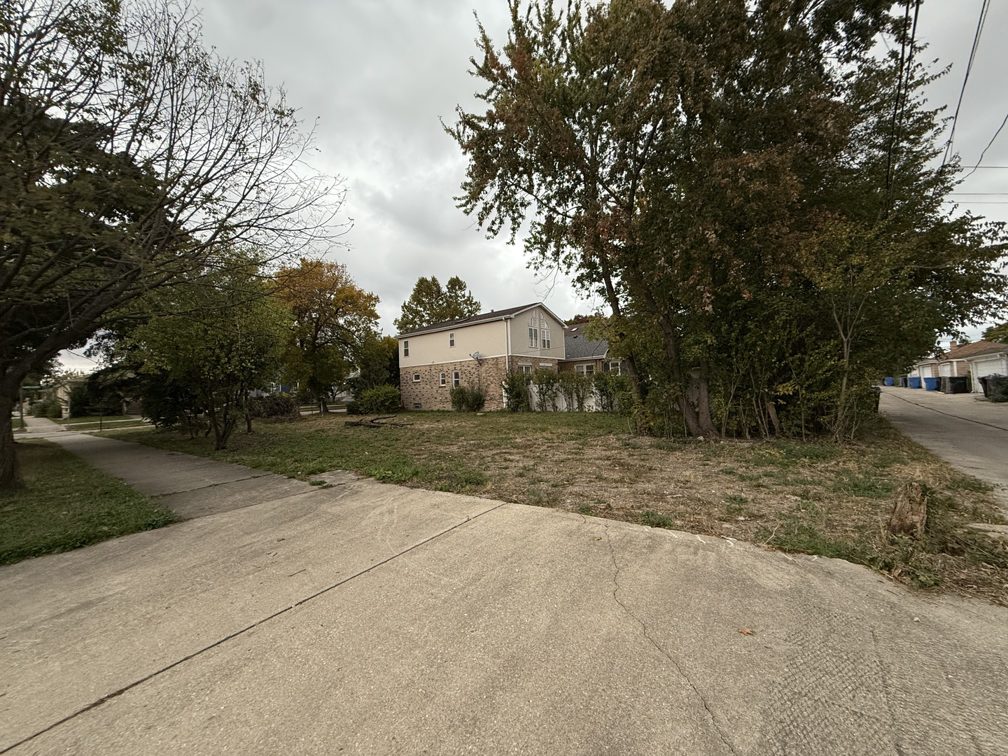 Lot 2 5401 N Mont Clare Avenue Property Photo 2