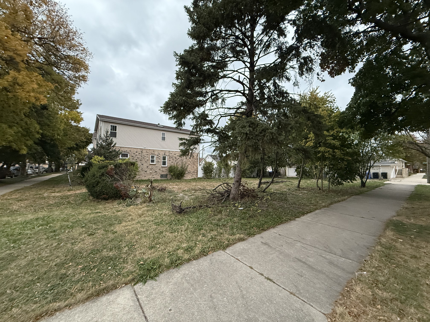 Lot 2 5401 N Mont Clare Avenue Property Photo 4