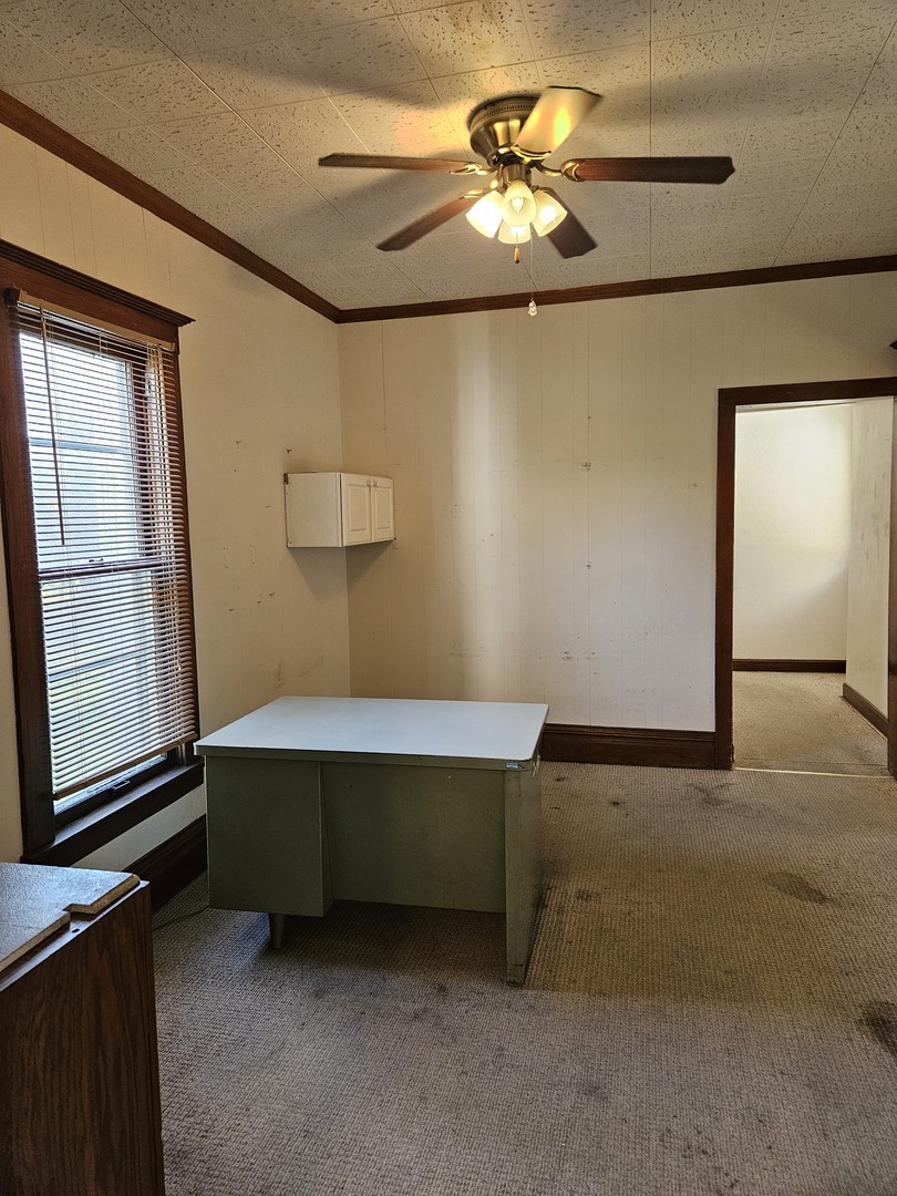 308 E 2nd Street Property Photo 15