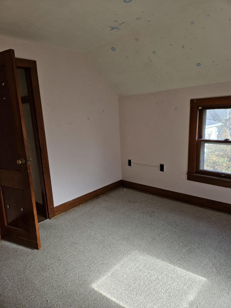 308 E 2nd Street Property Photo 31