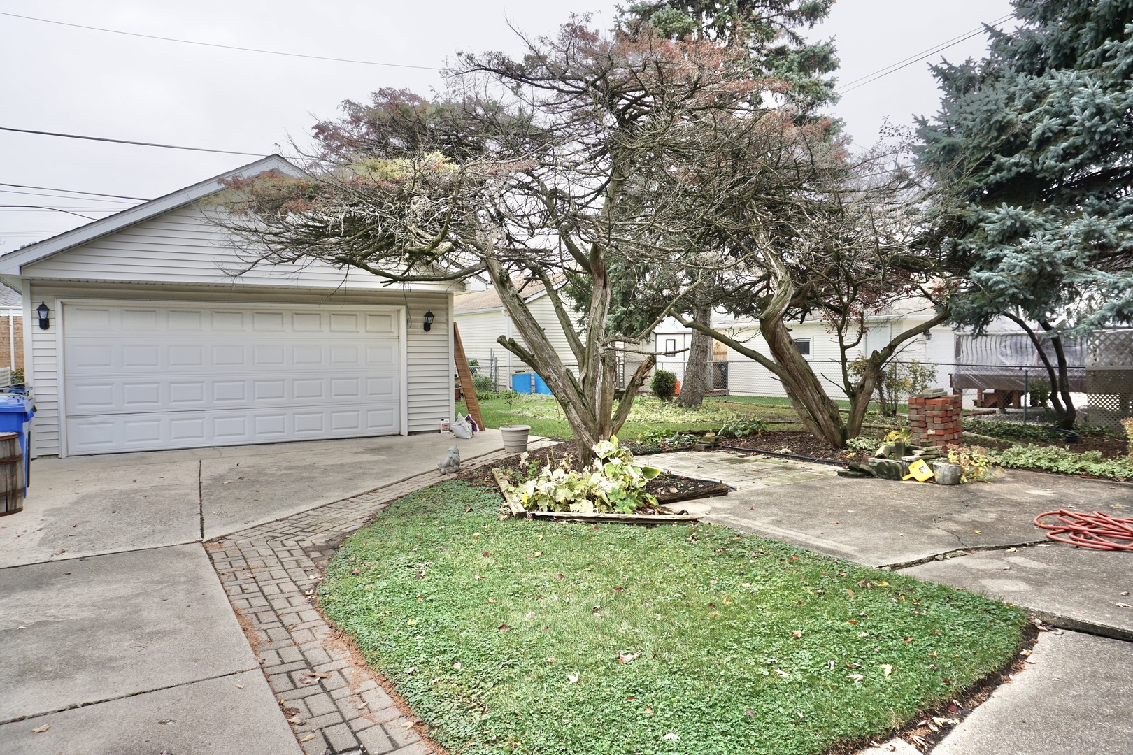 4727 N Newcastle Avenue Property Photo 16