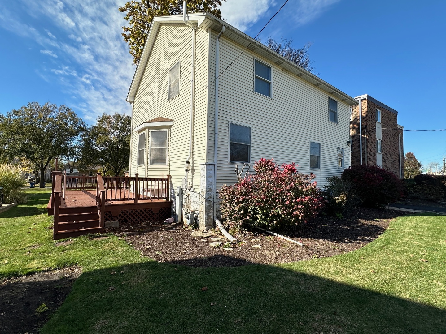 606 S York Street Property Photo 4