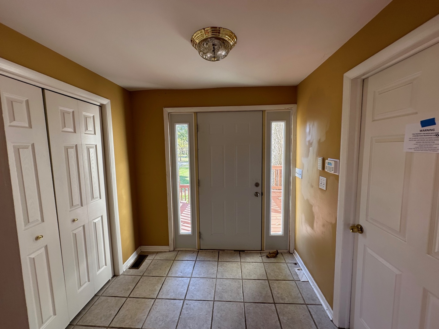 606 S York Street Property Photo 12