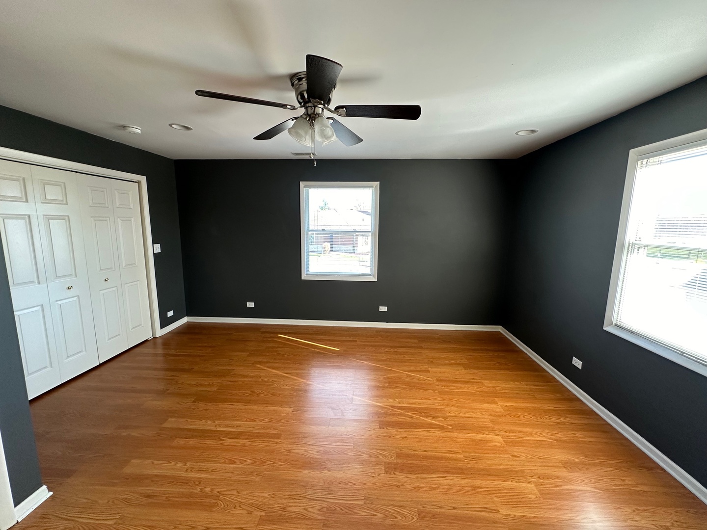 606 S York Street Property Photo 17