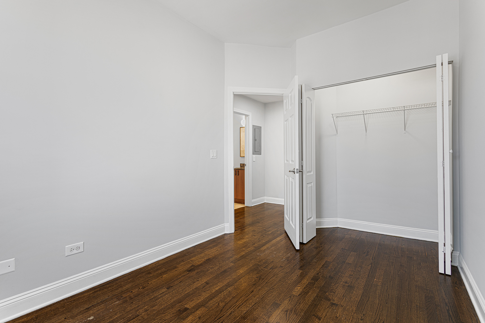 7528 N Seeley Avenue 304 Property Photo 8