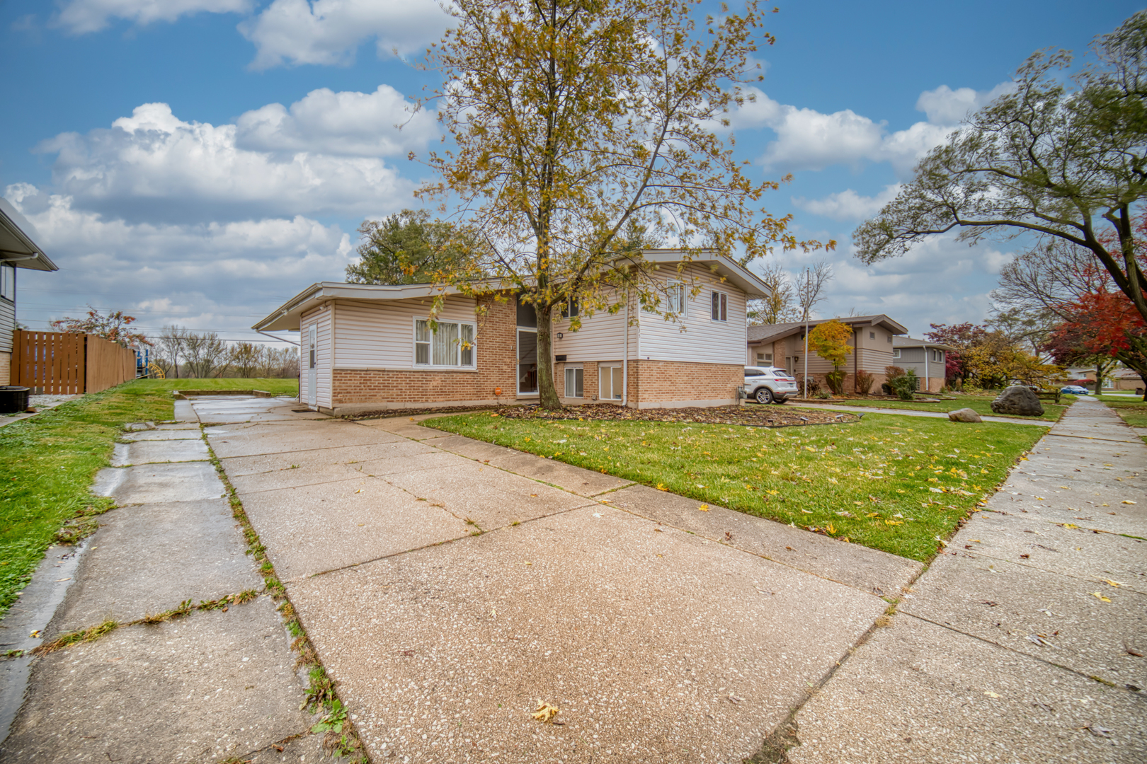135 Westwood Drive Property Photo 1