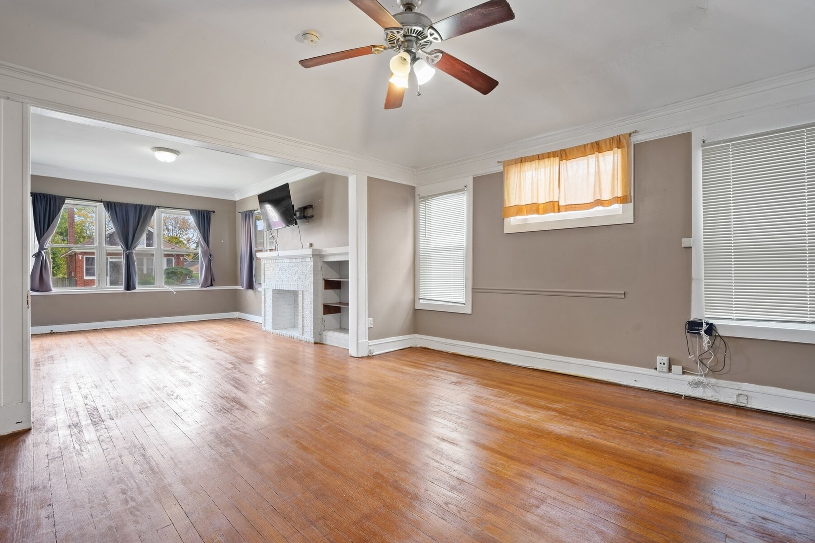 11346 S Parnell Avenue Property Photo 2