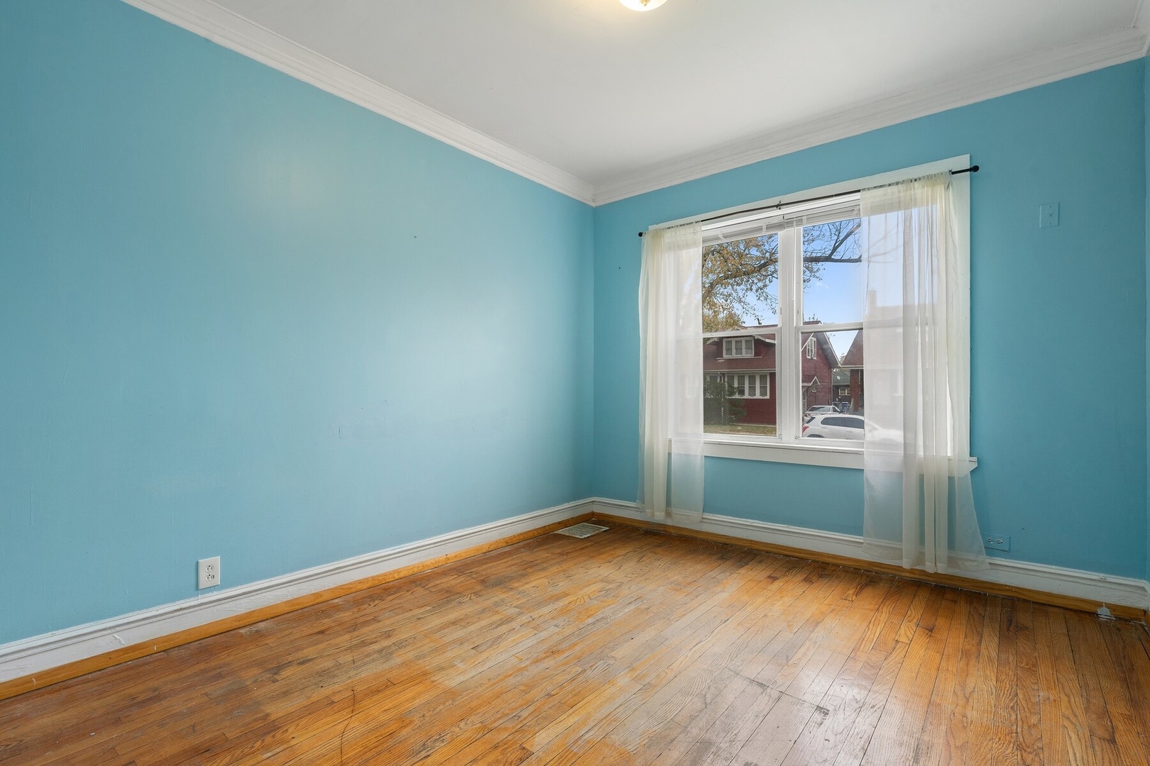 11346 S Parnell Avenue Property Photo 3