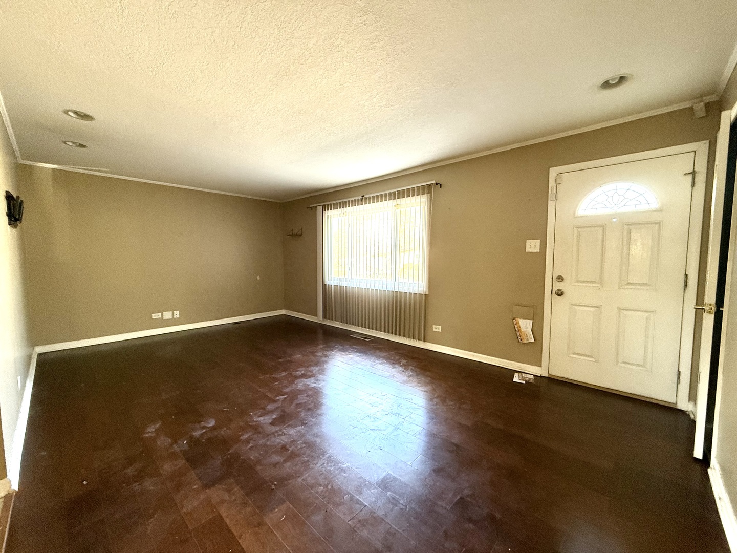 450 Shabbona Drive Property Photo 6