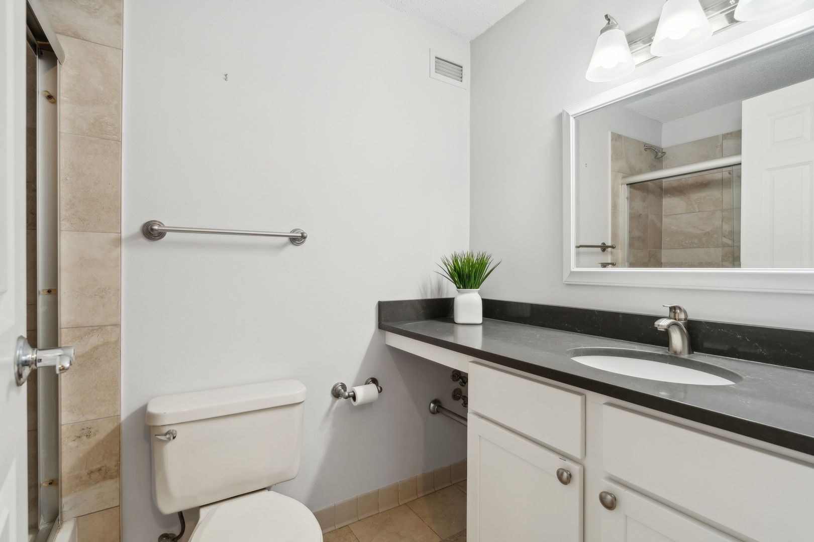 480 N Mcclurg Court 620 Property Photo 13