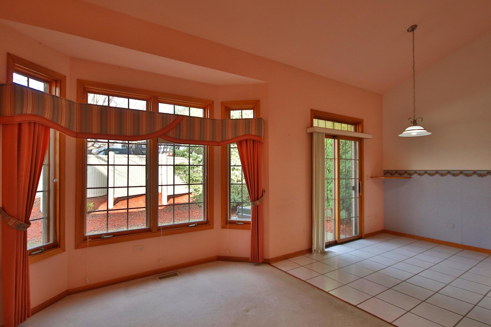 11104 Karen Drive Property Photo 6